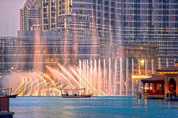 The Dubai Fountain Lake Ride